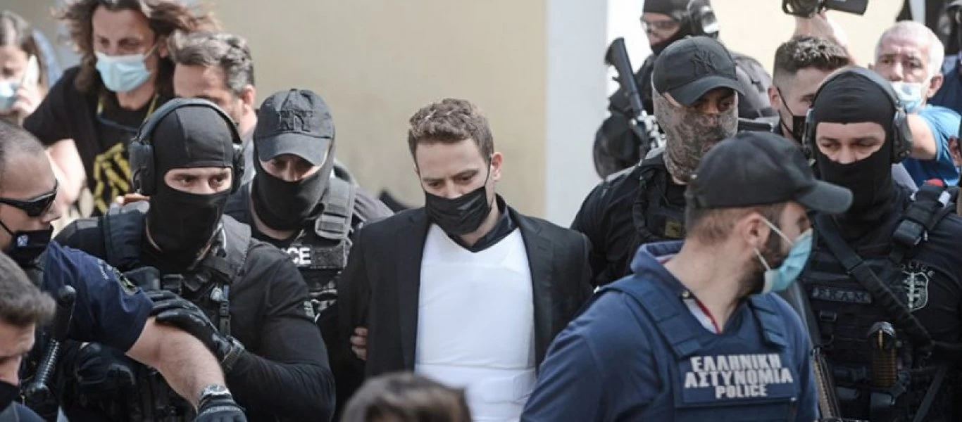 Γλυκά Νερά: Στην Ευελπίδων με αλεξίσφαιρο ο 33χρονος δολοφόνος - Πήρε προθεσμία μέχρι την Τρίτη (βίντεο-φωτό)